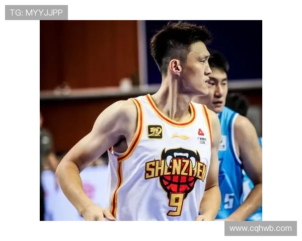 周鹏：从篮球场上的拼搏者到生活中的坚韧榜样，见证奋斗与坚持的力量